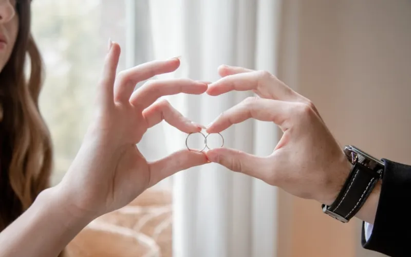 TOP 10 mẫu nhẫn kỷ niệm cưới đẹp được yêu thích nhất hiện nay