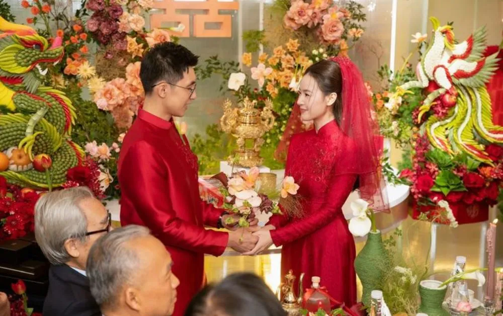 30+ MẪU BÀI PHÁT BIỂU ĐÁM CƯỚI HỌ NHÀ TRAI: CẢM ĐỘNG, HÀI HƯỚC VÀ CHUẨN NGHI THỨC