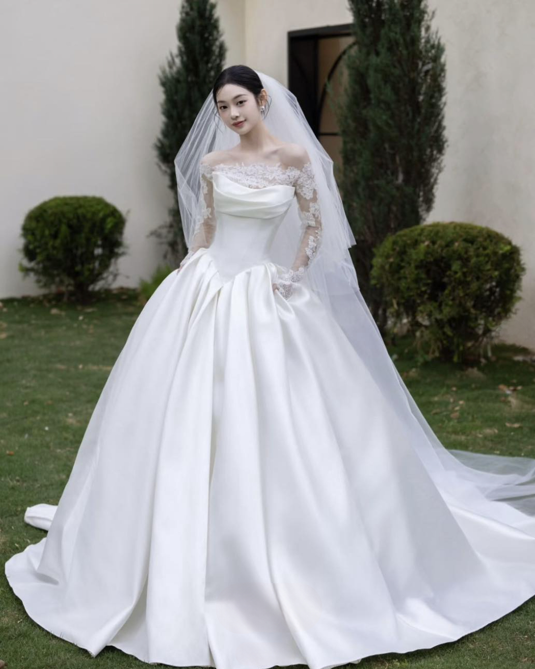 vay-cuoi-corset-2025-cong-chua