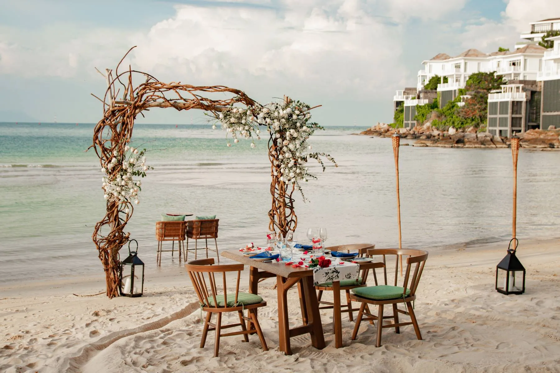 Top 10 địa điểm hưởng tuần trăng mật lãng mạn nhất Việt Nam