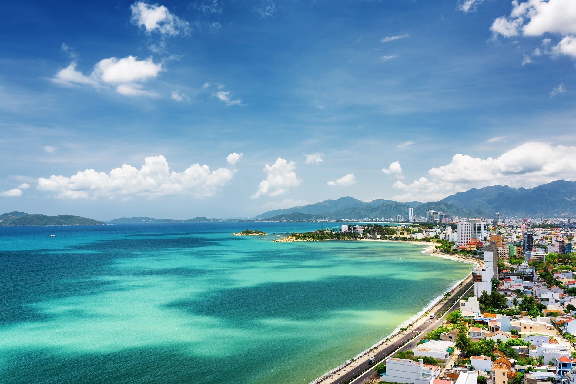 TUẦN TRĂNG MẬT TẠI NHA TRANG