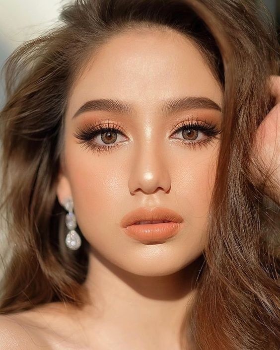 Cô dâu với layout makeup Thái Lan đầy sức hút, gợi cảm