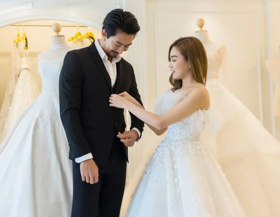 chuẩn bị trang phục và phụ kiện cưới