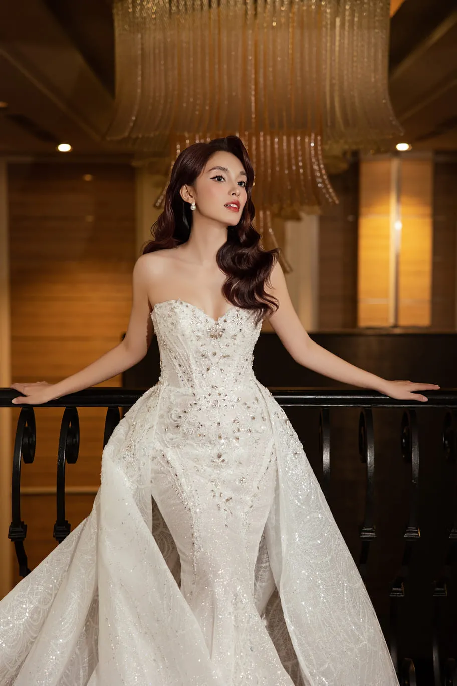 váy cưới đuôi cá